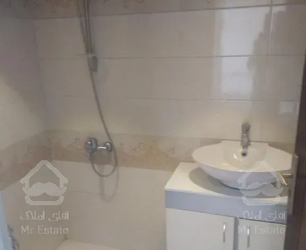 طبقه بیستم-۹۰متری-دو خواب-ویودریاچه