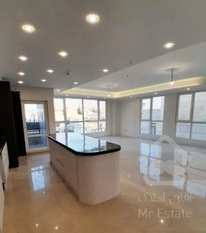 سهروردی شمالی   ۱۴۸ متر  سازه ای فاخر