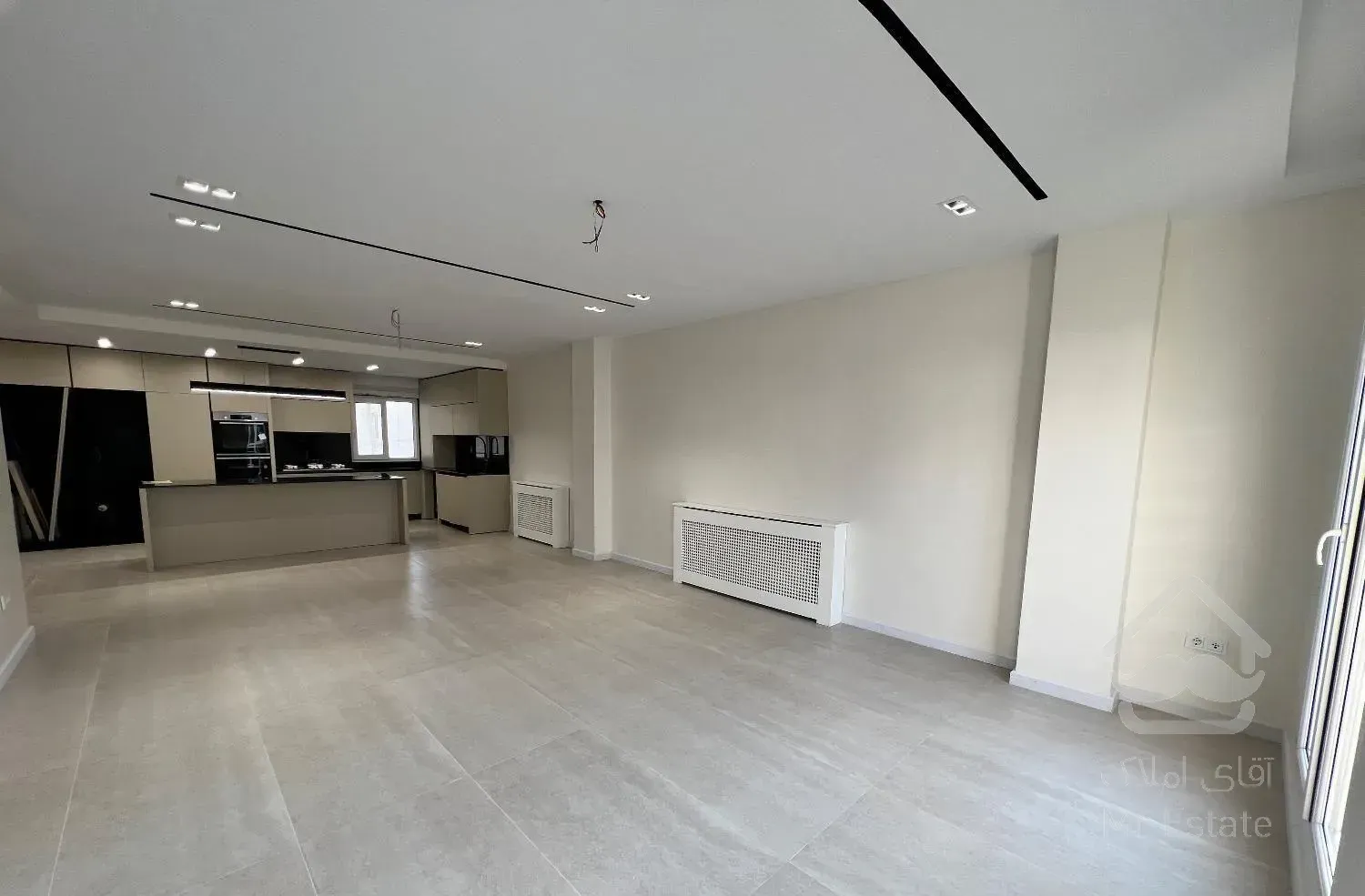 آپارتمان قلب شیخ بهایی شمالی // 125 متر 2 خواب