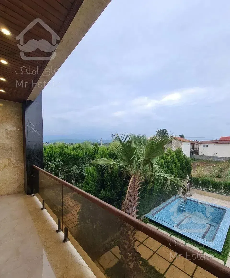 ویلا ۳۰۰مترزمین،استخر،پلاک ۱جنگل،خوش آب و هوا