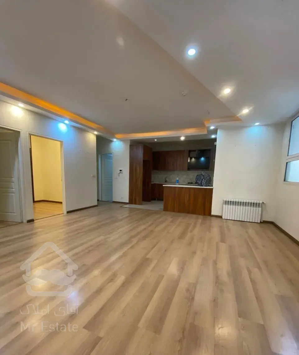 ۷۵ متر/ ۲ خواب / بسیار تمیز /برج باغ