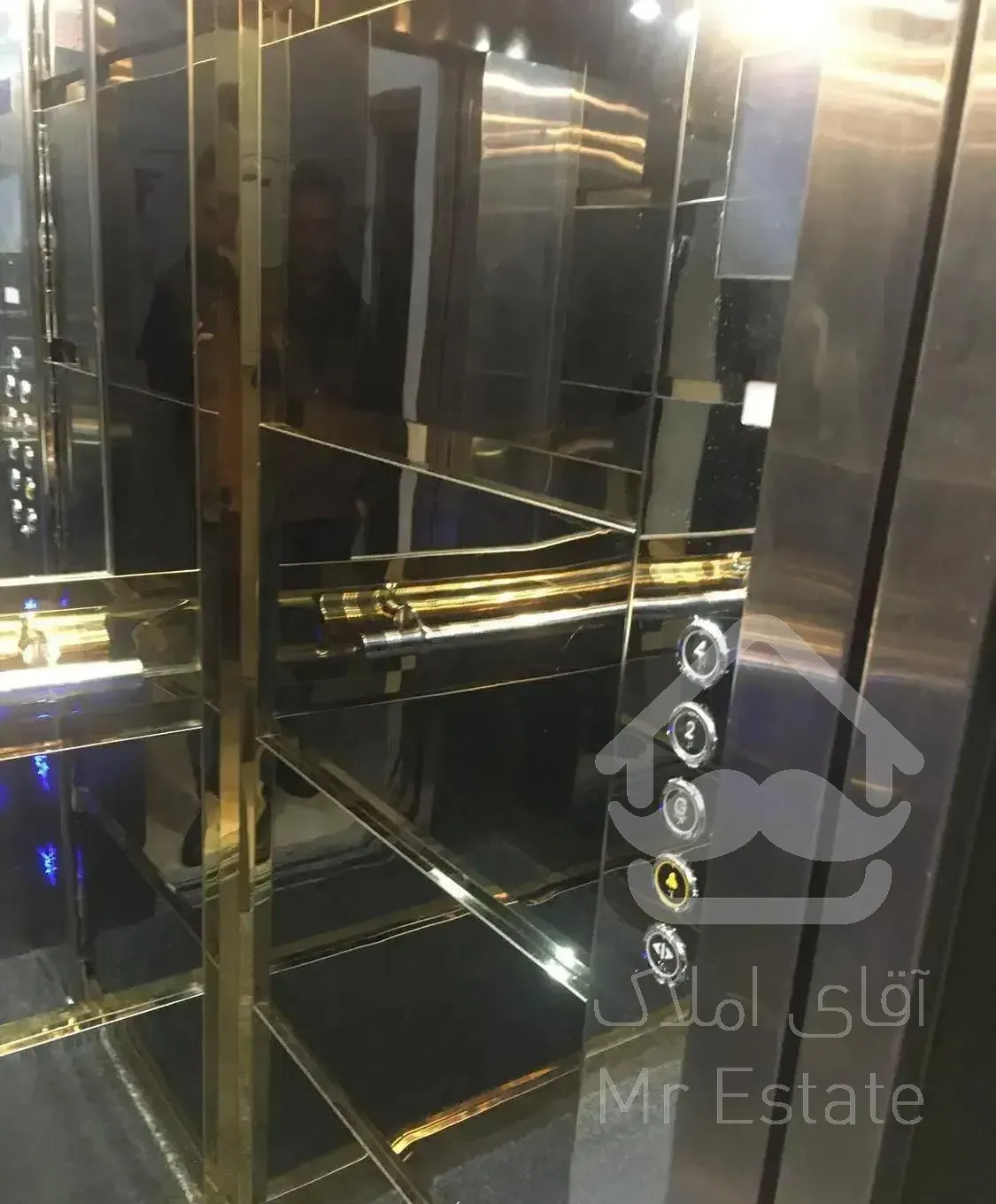 حدود 100 متر دو خواب فول - تاپ لوکیشن شهرارا