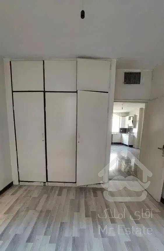 شریعتی ۲خوابه آپارتمان ادیبی بازسازی شده