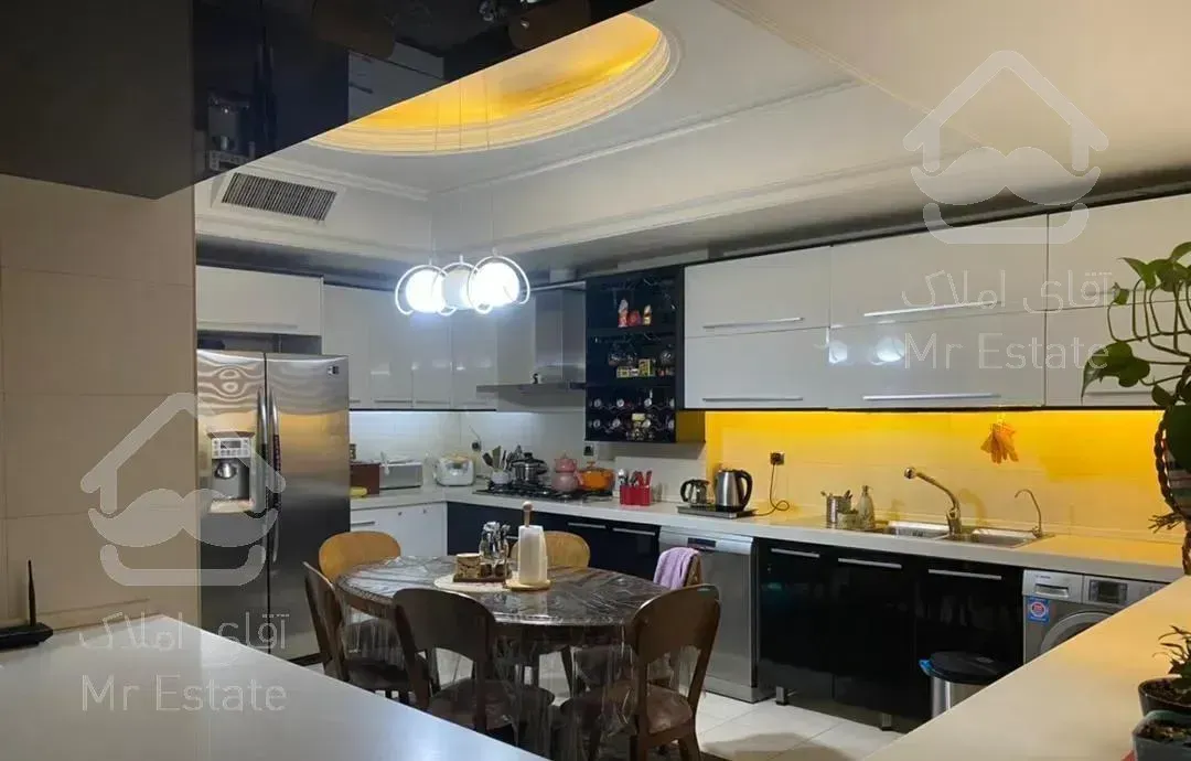 آپارتمان کامرانیه شمالی ۱۴۰ متر