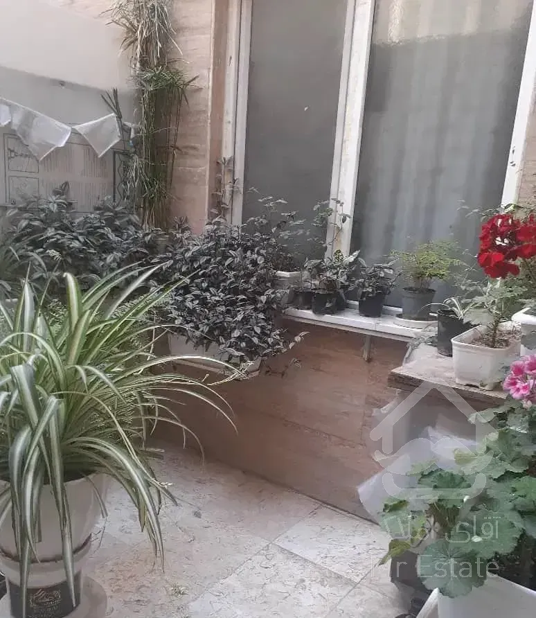 آپارتمان فروشی ۹۵متری نارمک میدان ۷۳