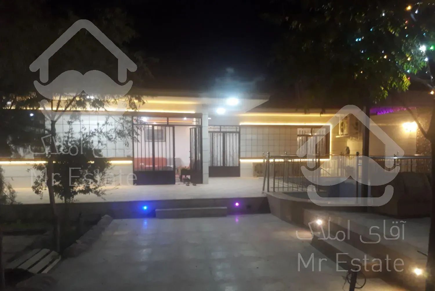 باغ ویلا.مشتاق.دارای امکانات