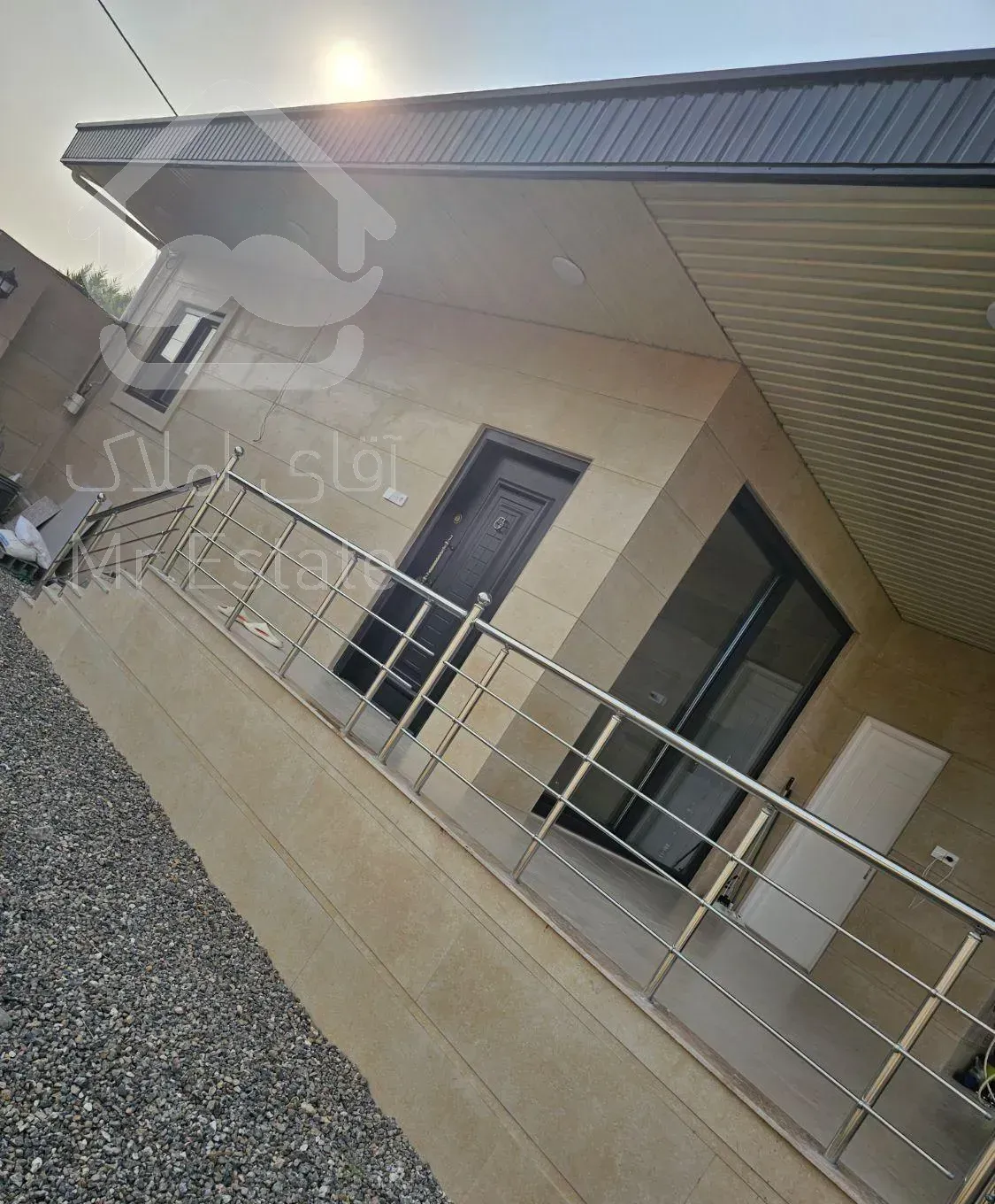 فروش خانه ویلایی ۴۰۰متر زمین  ۷۰ متر بنا ۱ خوابه