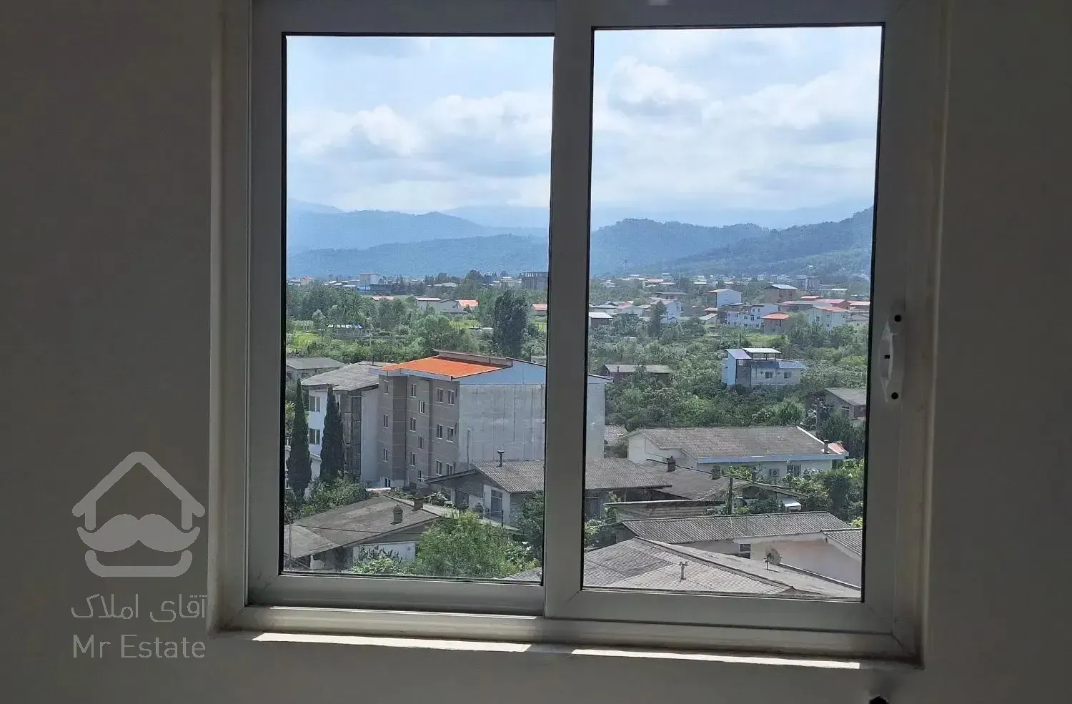 فروش آپارتمان ۹۳ متری دید جنگل نوساز