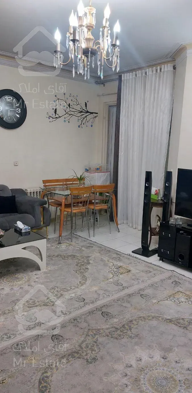 شریعتی پلیس/۸۱متر دو خواب طبقه اول/پارکبنگ انباری