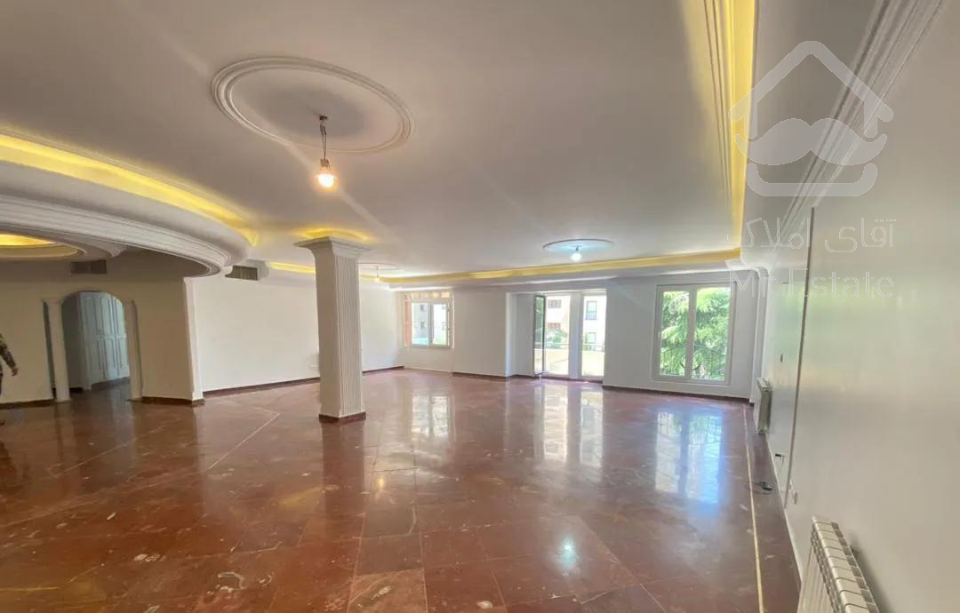 ۲۶۰ متر ۴خواب ولنجک ۲پارکینگ(کلید نزد اینجانب)