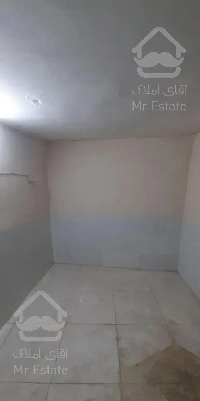 ۷۰ متر ملک حیاطی داخل بافت فرحزاد