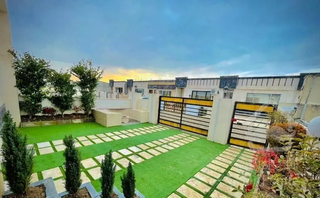 ویلا فلت دوخواب 163 متری شهرکی سند تک‌برگ