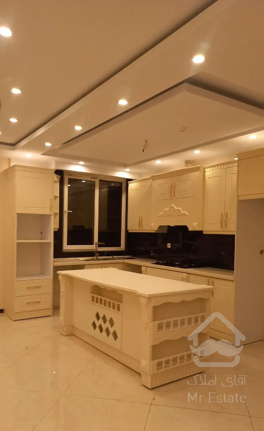 ۹۸ متر / ۲ خواب / غرق نور