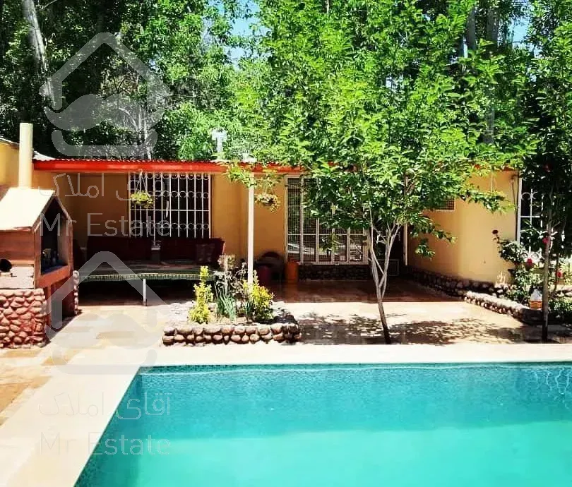 ویلا استخردار باغ بهادران باغبهادران باغبادران