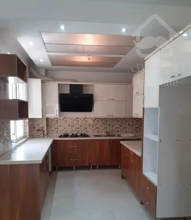 سیمون بلیوار خ اقبالپور ۶۹ متری ((پارکینگ دار))