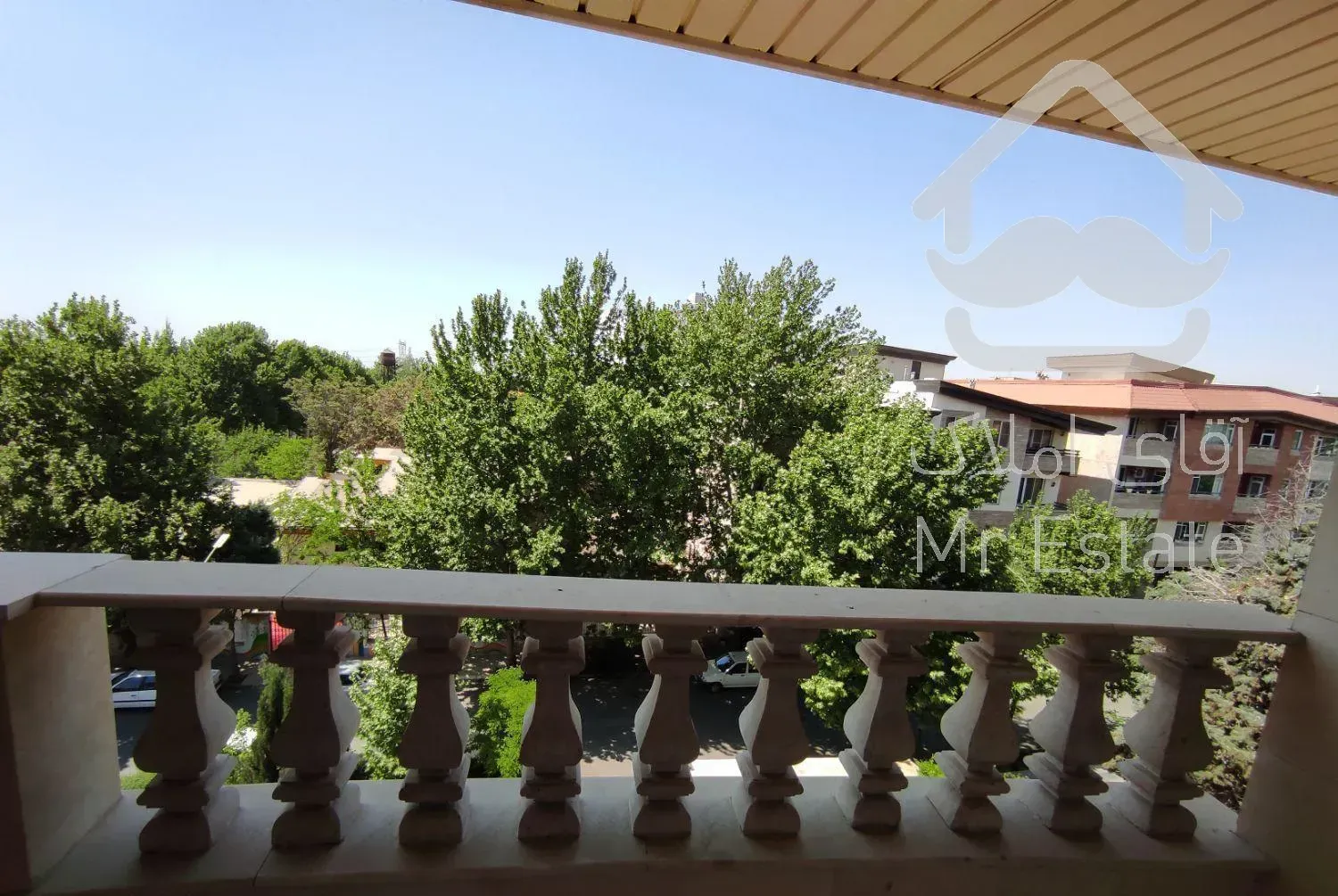 مهرشهر ۱۵۰ متر دو خواب ساختمان بنام