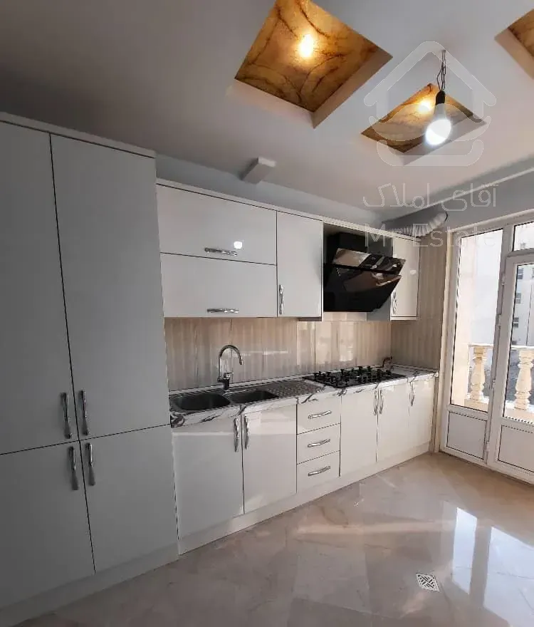 ۱۱۵ متر/رو به آفتاب/بلوار عدل