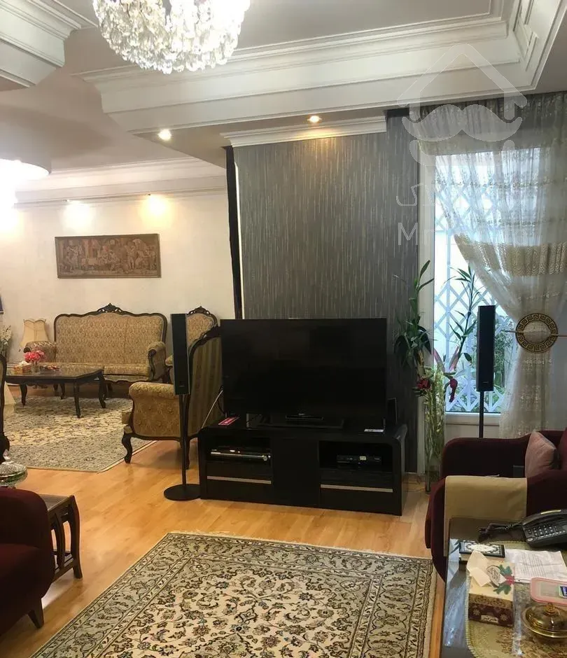 ۱۰۵متر دو خواب ، بالای میدان کلانتری