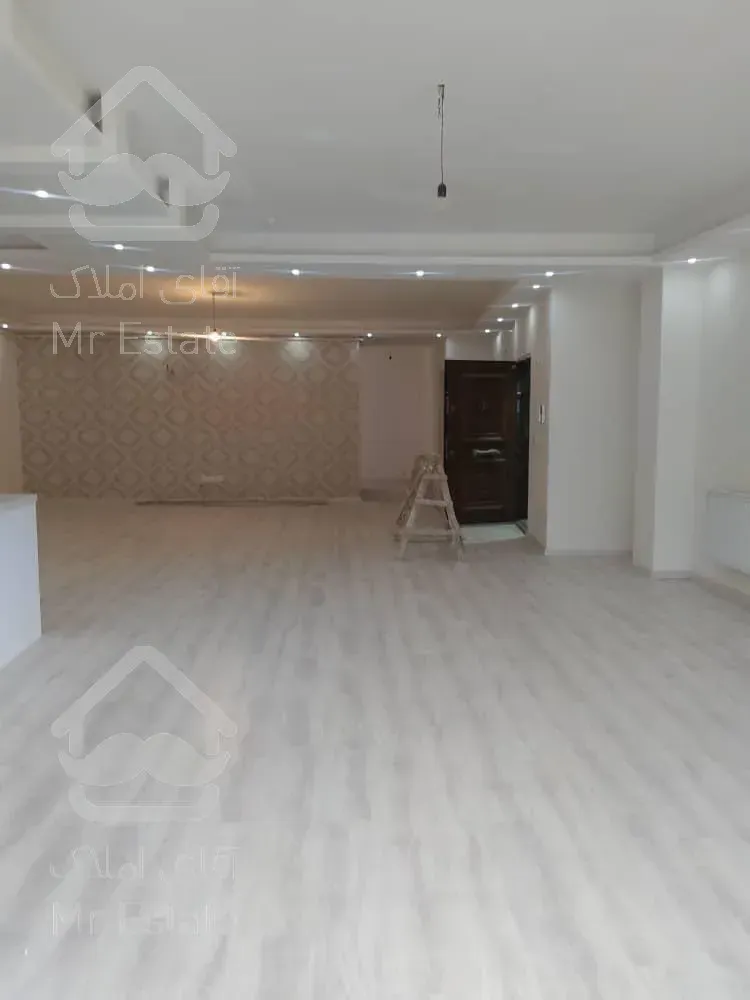 اپارتمان 3خواب 189متری بر اصلی گلسار