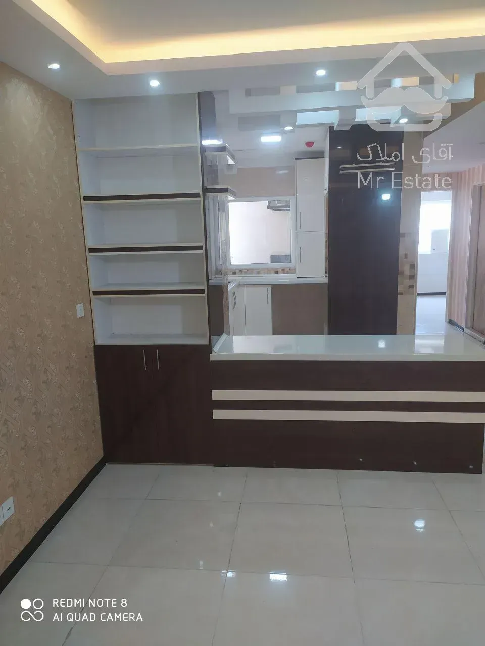 ۹۰ متری / برج ارکیده / دو خواب / دریاچه چیتگر