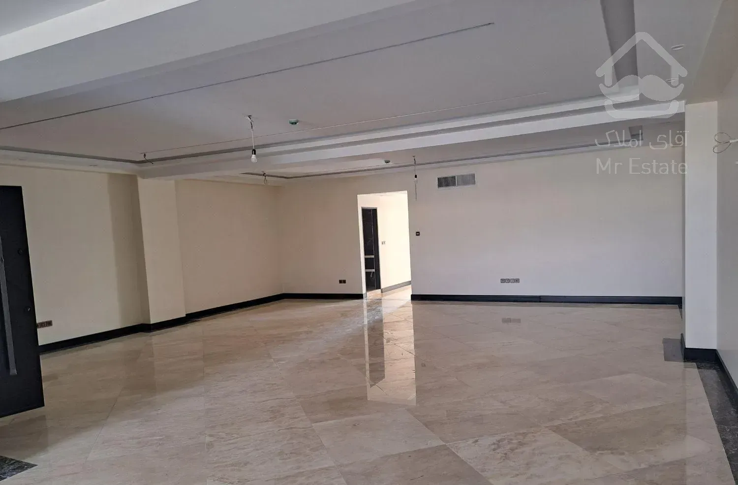 فروش آپارتمان ۱۸۰ متری ۳ خوابه در دبستان