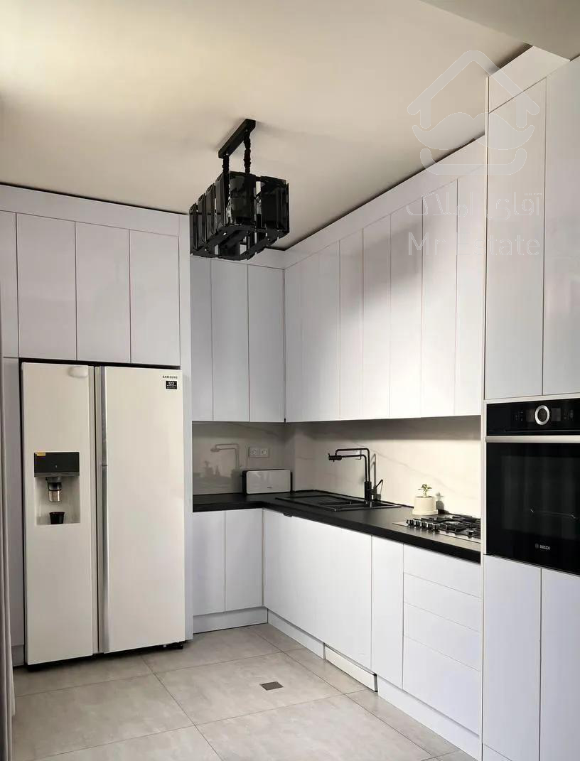 ۸۴متری/فول بازسازی/سالن پرده خور/بلوار فردوس