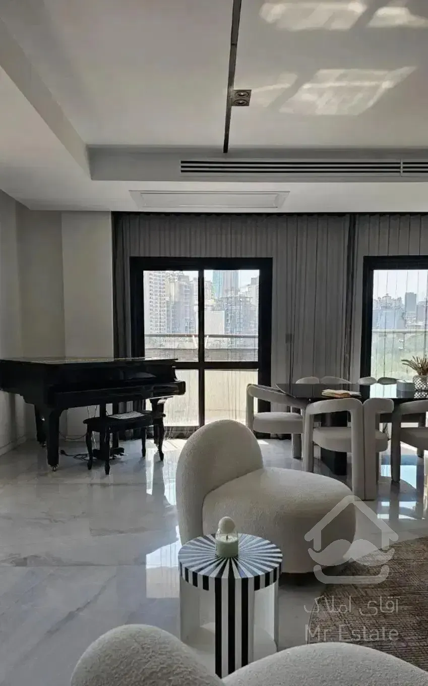 ۲۲۰ متر/فول مشاعات/ولنجک/مبله/ حیاط اختصاصی مبله