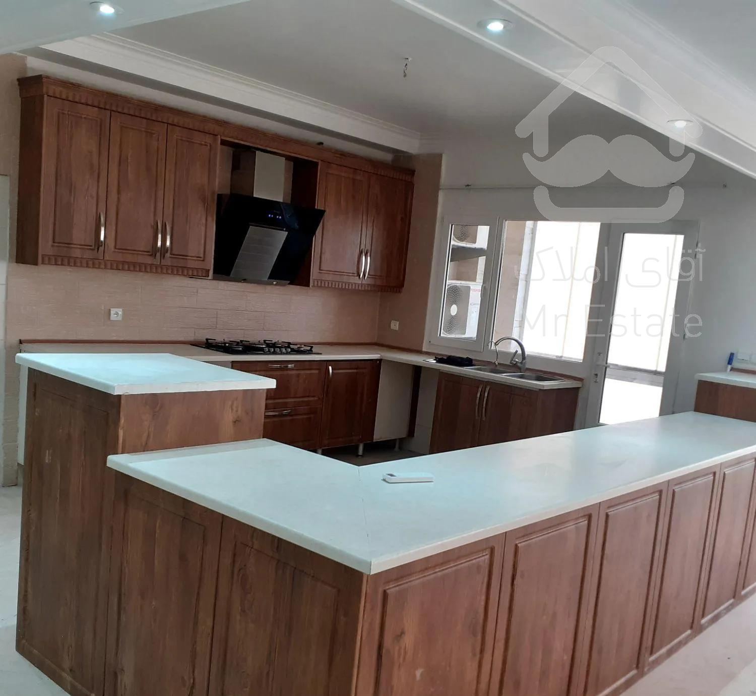 ۱۱۸متر ۲خوابه فول بازسازی( کاشانی بهنام)