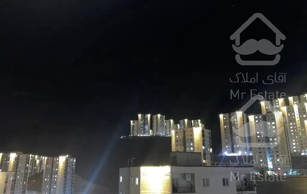 اپارتمان فاز۱۱پردیس طبقه همکف ویودار *نورگیر*کوزو