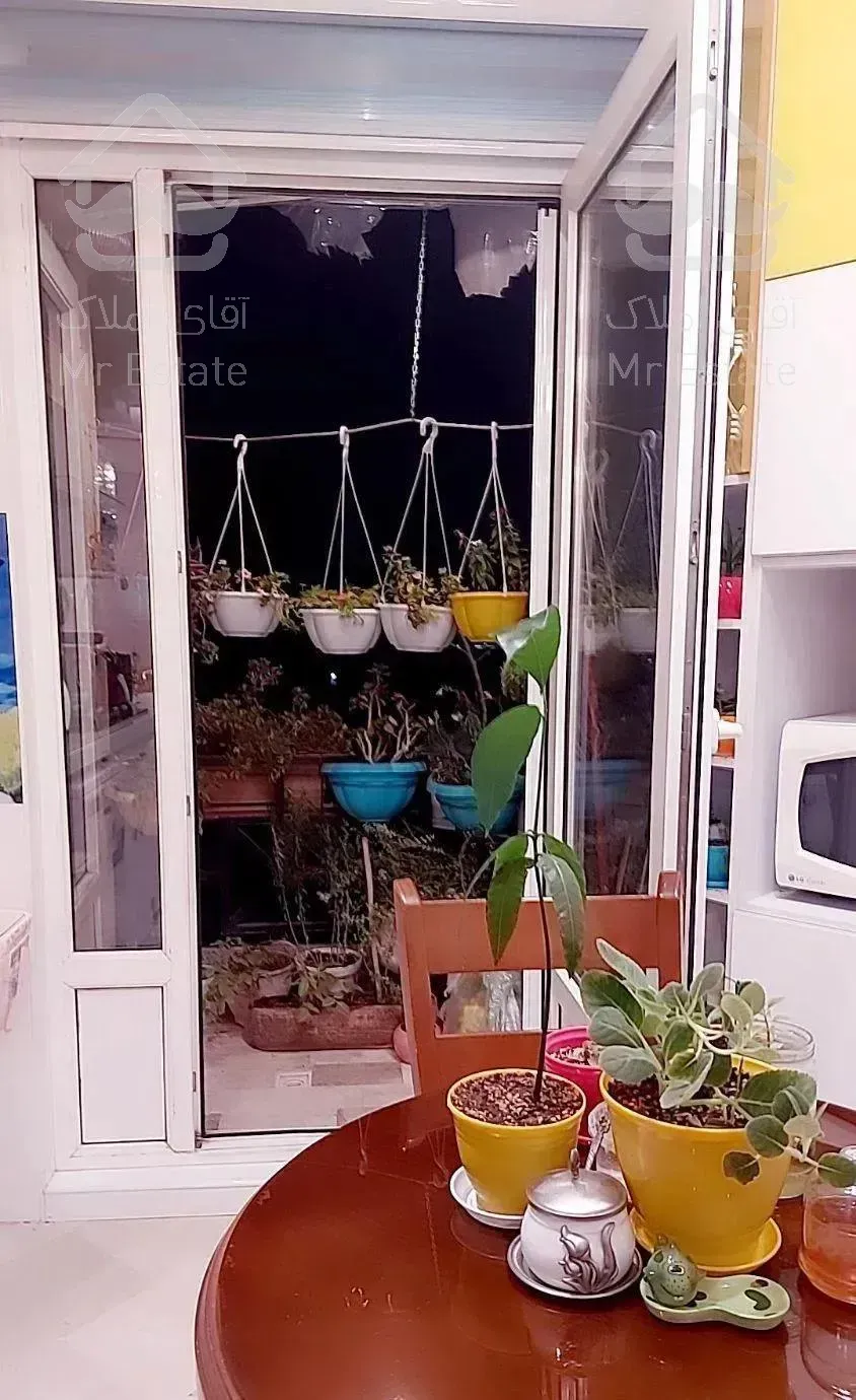 آپارتمان ۸۱ متری دو خوابه  شیک