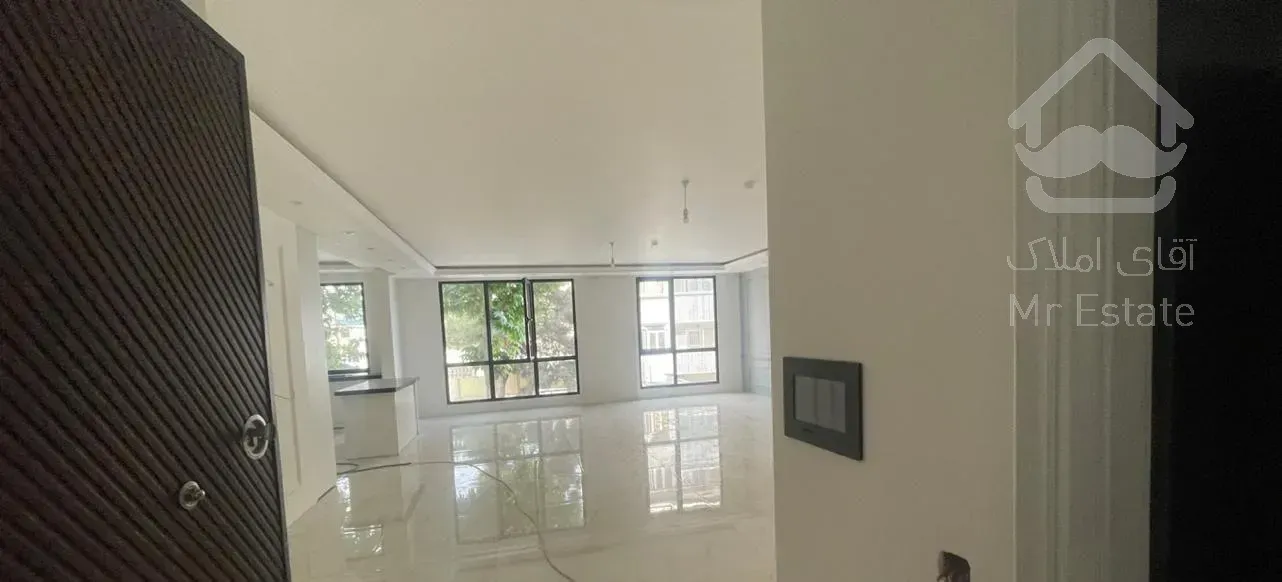 فروش آپارتمان ۱۸۰ متری ۳ خواب/جنوبی/هاشمیه