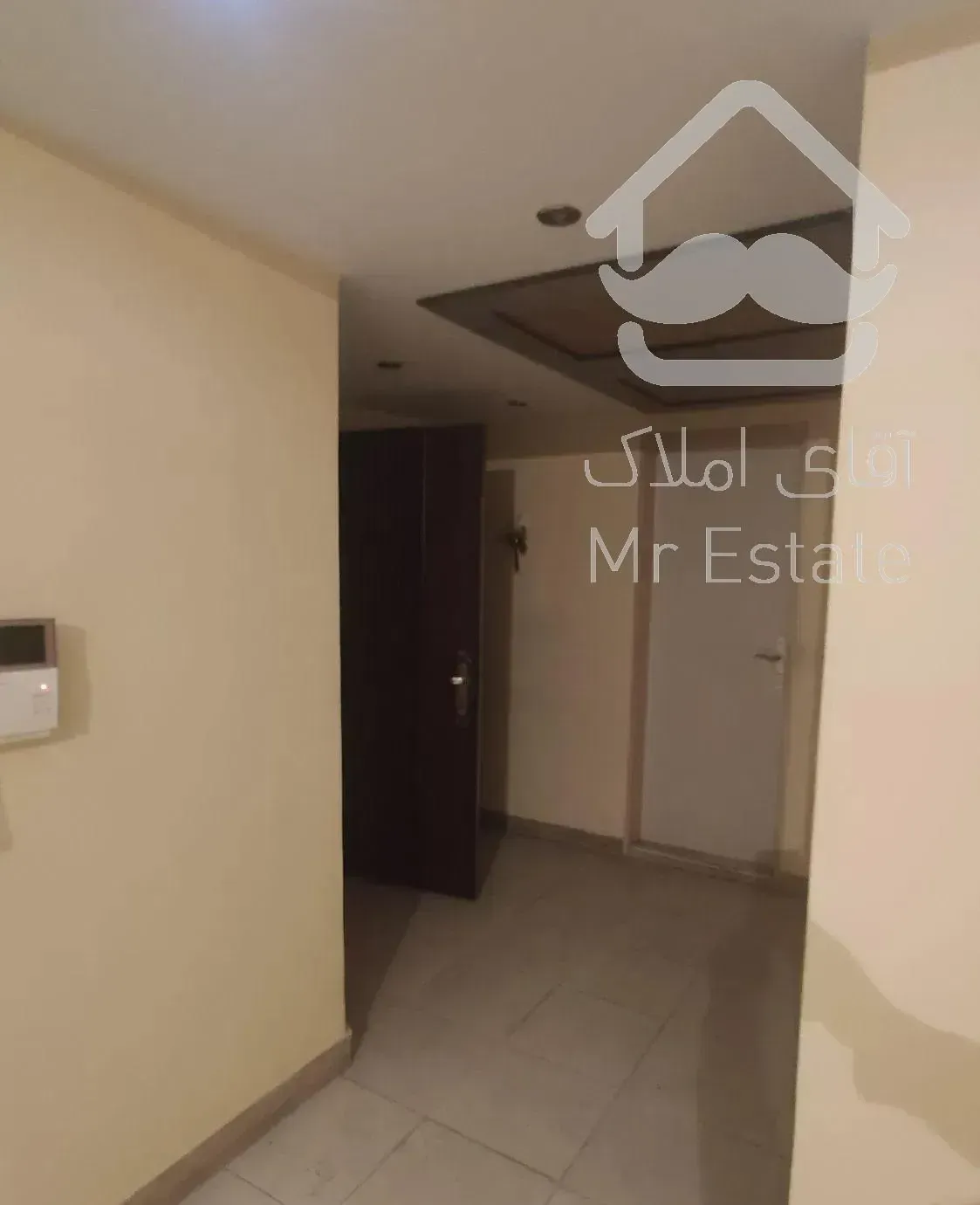 آپارتمان ۹۷ متری سه خوابه