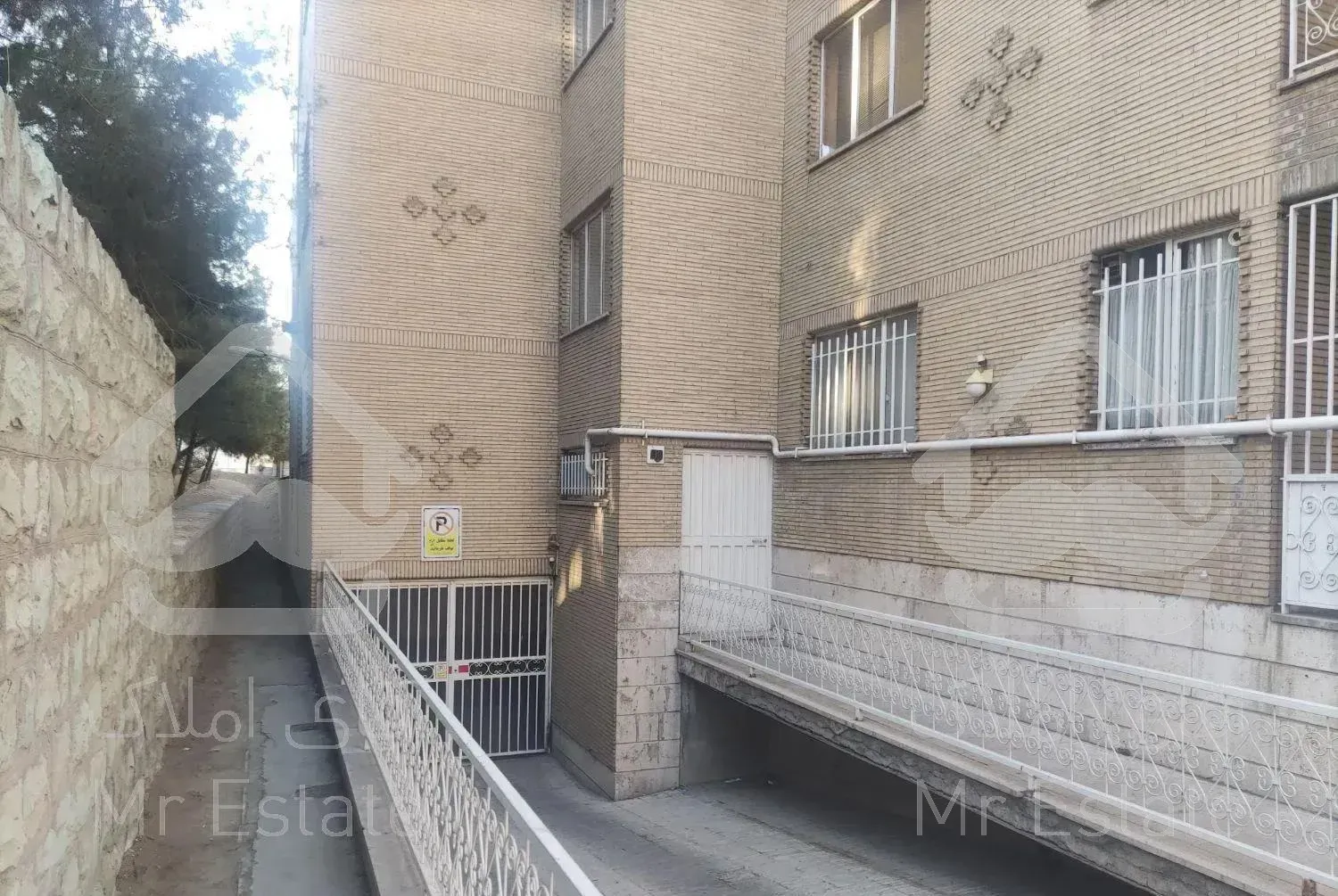 ۲۵۰متر کلنگی در شهران جنوبی