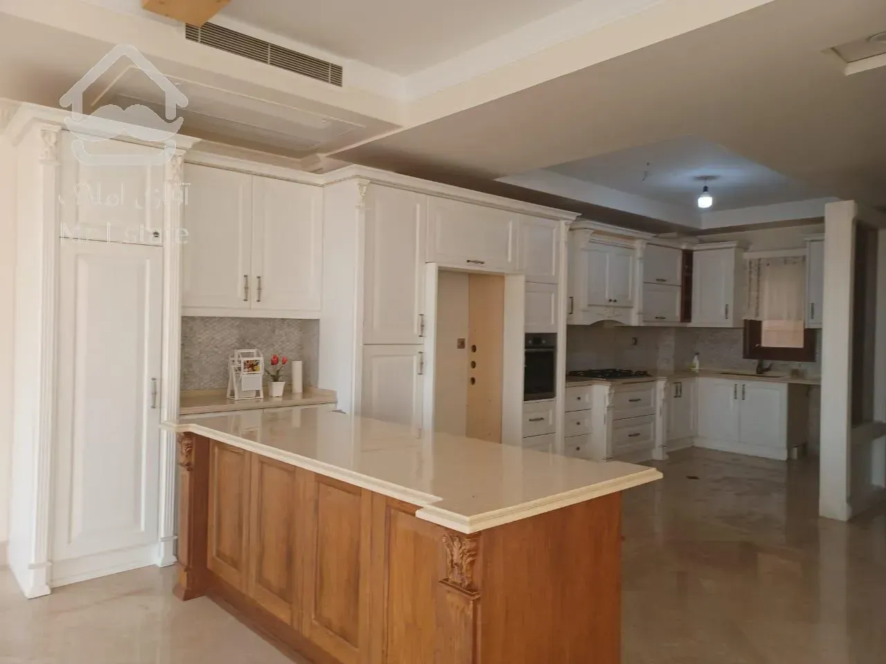 اجاره و رهن آپارتمان زعفرانیه 240  متر اکازيون