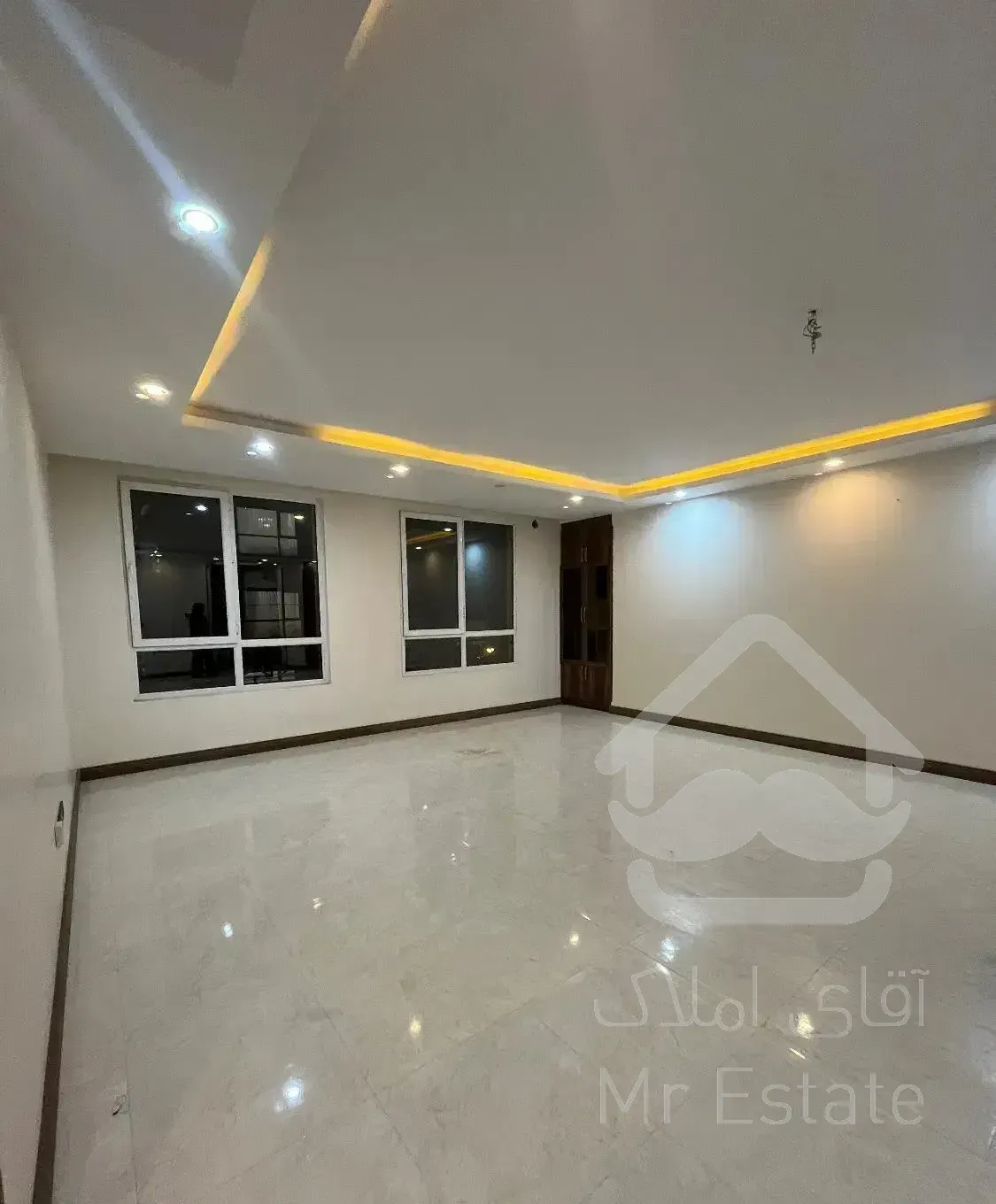 واحد ۱۳۴ متری ۲ خواب با ۲ پارکینگ