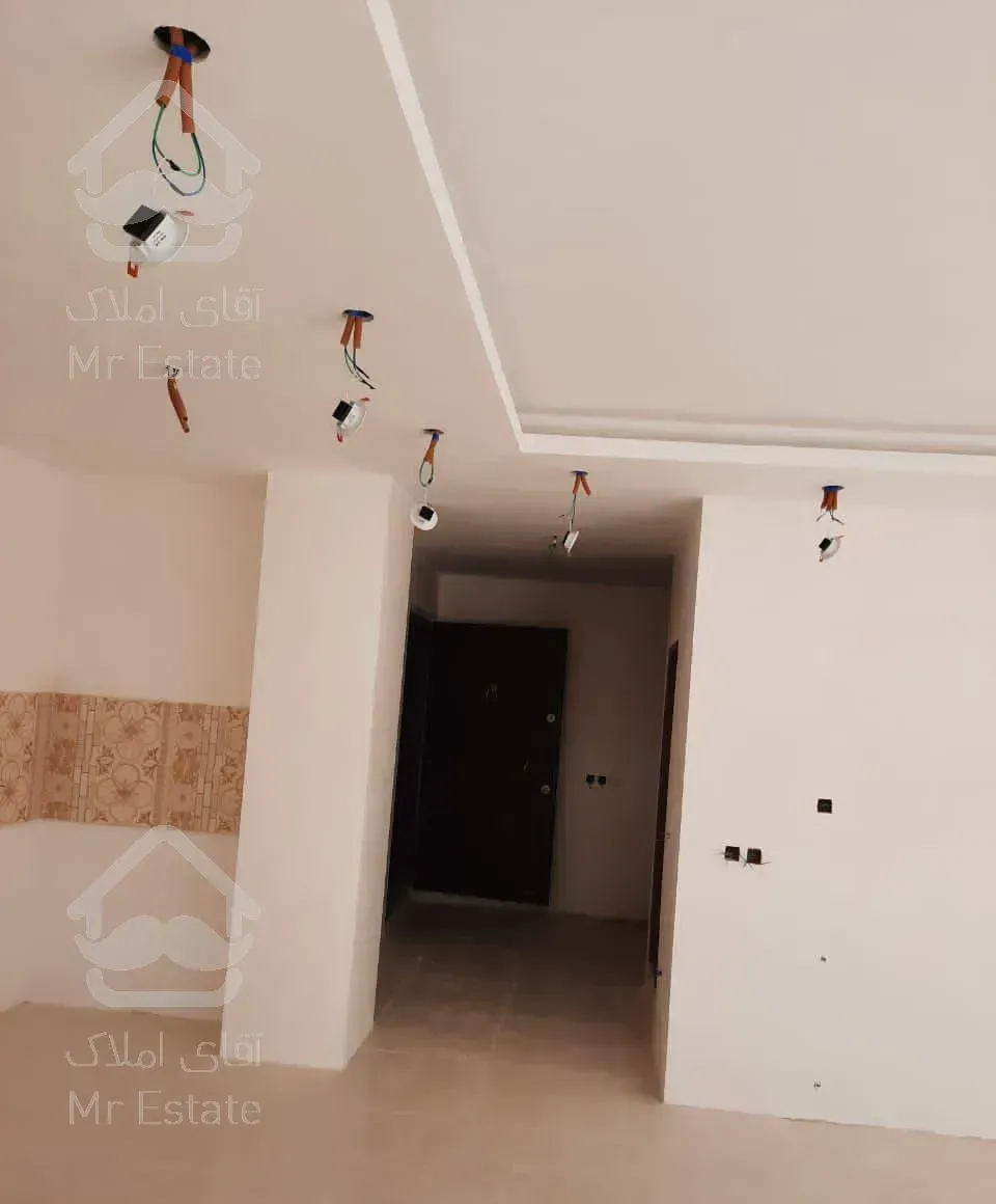 اپارتمان ۳۰۰متری سند تک برگ جاده نور