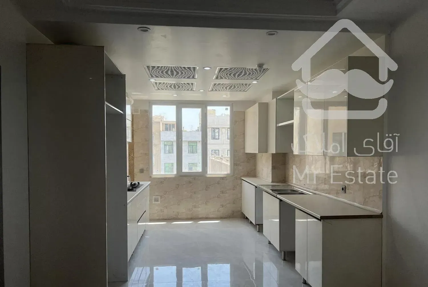 70 متر نوساز کلید نخورده فول امکانات