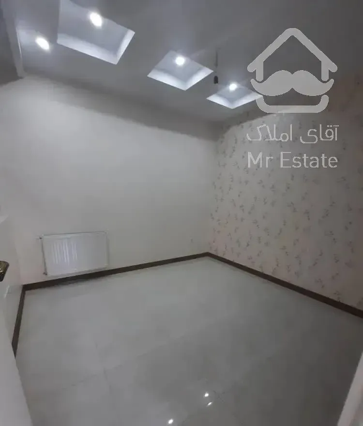 120متر دو خواب /دوکله نور/تاپ لوکیشن/سازمان