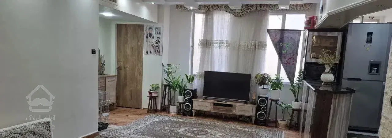 آپارتمان ۶۹ متری/ بازسازی و شیک /انباری /اسانسور