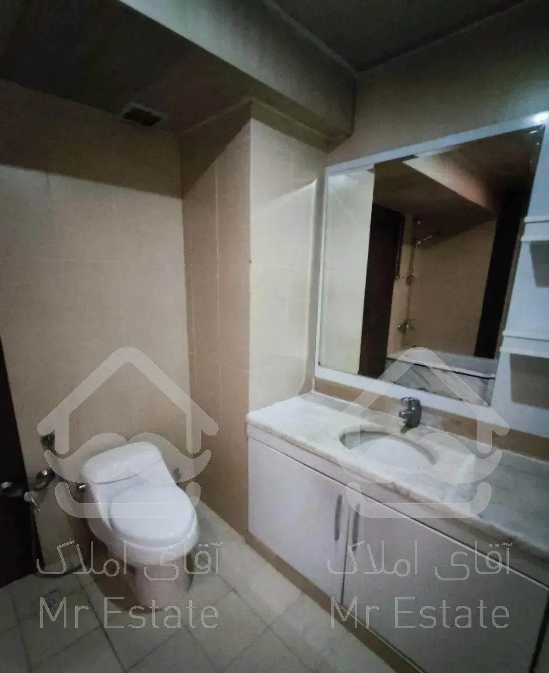 رهن و اجاره/3خوابه/146متری/بالکن دار