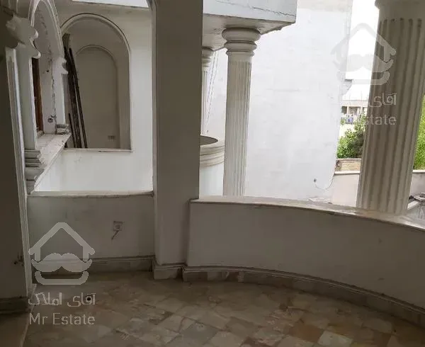 نیاوران ویلا ۷۰۰ متر مناسب انواع مشاغل و سکونت