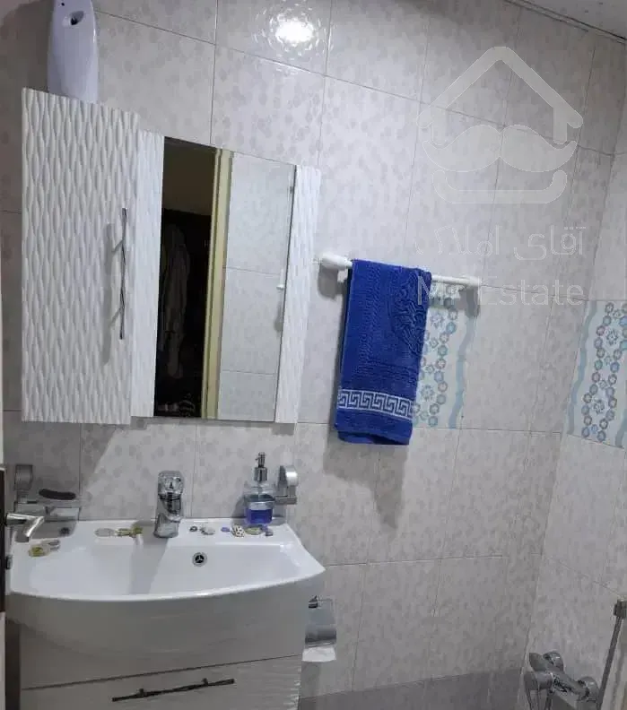 آپارتمان ۱۰۸ متری ۲ خواب با ویو دریاچه طبقات بالا