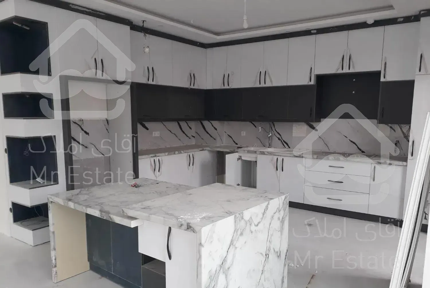 155 متر دو نبش تماما پنجره نورانی*لاندری واش*