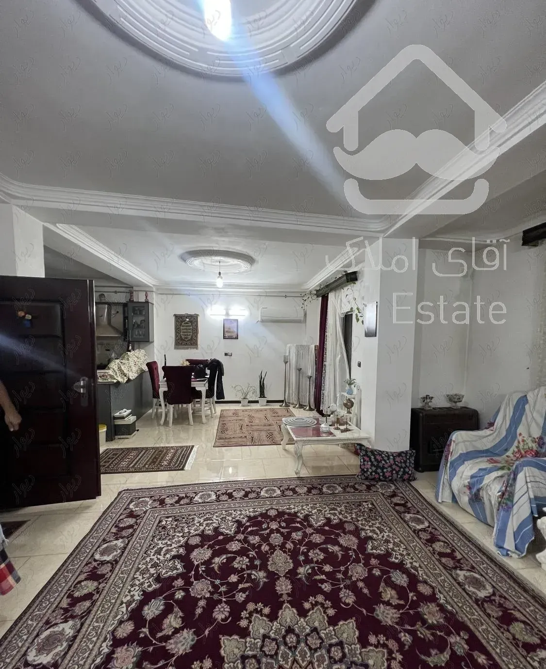 آپارتمان تک واحد طبقه دوم رهن کامل ١٠٠متری