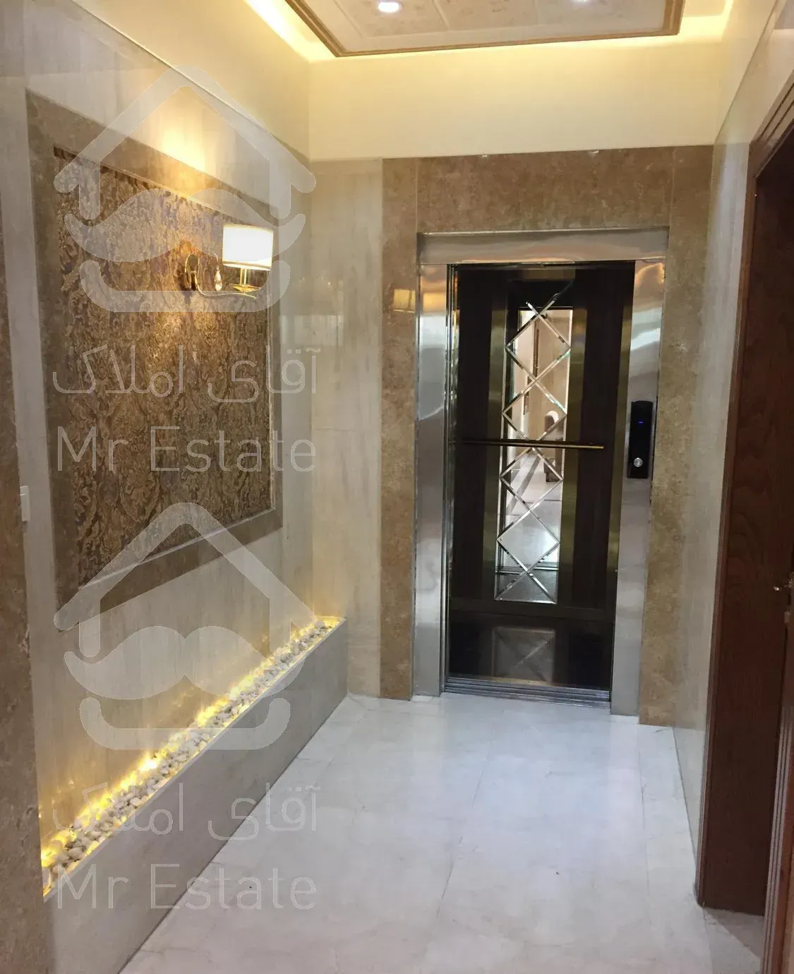 پاسداران ١٥٥مترشیک٣پارکینگ(زمرد)