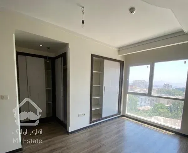 آپارتمان ۲۰۰ متری کامرانیه/۳ پارکینگ سندی