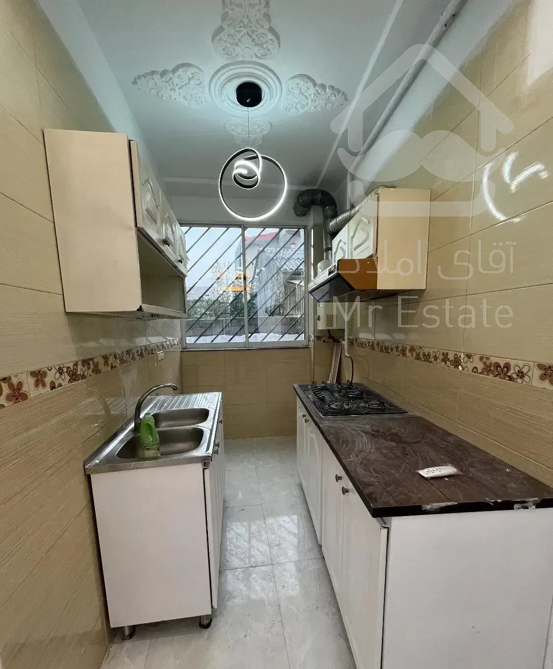 فروش همکف تک خواب در لیلاشهر