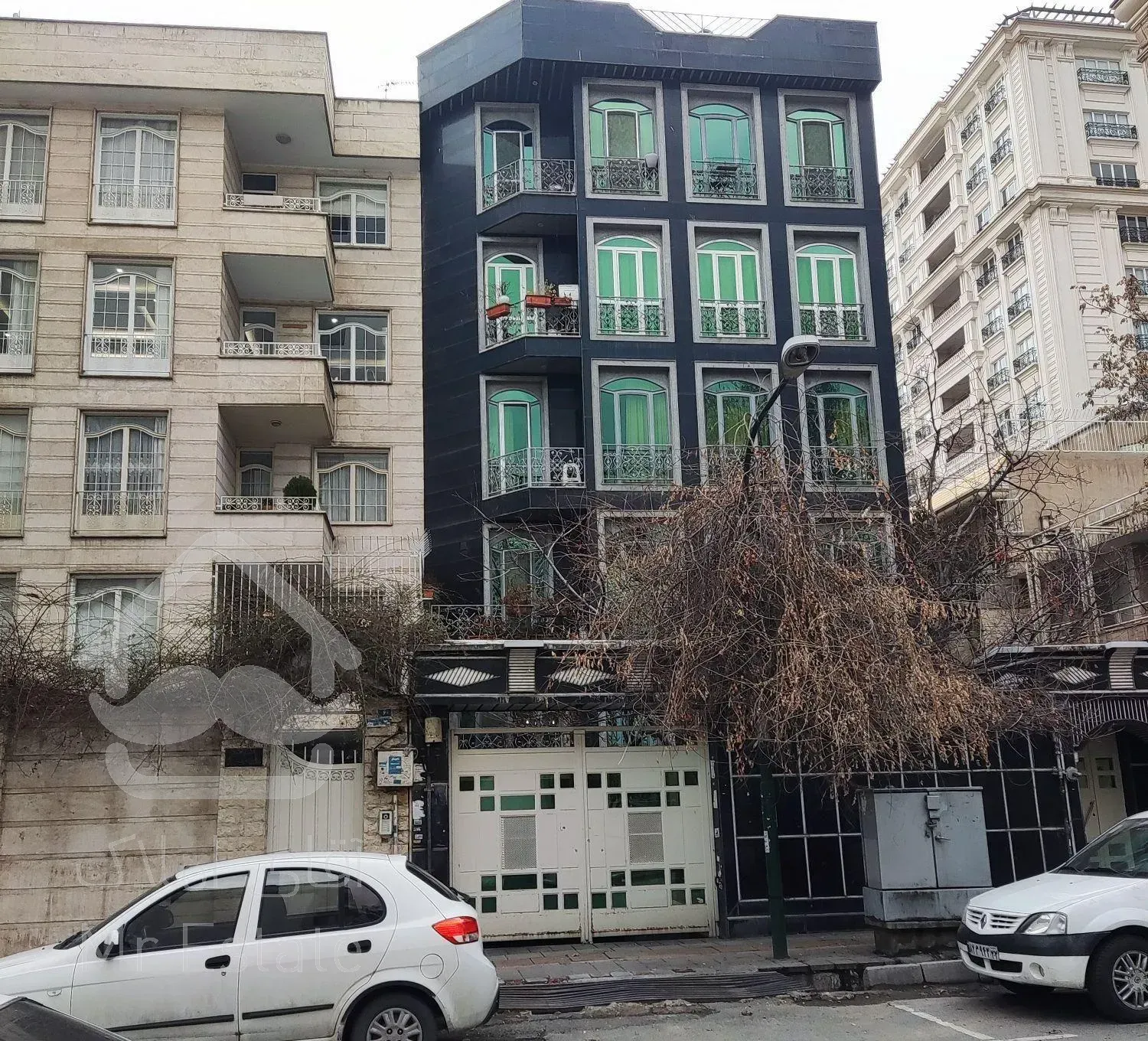 فروش آپارتمان ۱۵۵ متری ۳ خوابه در باغ فردوس