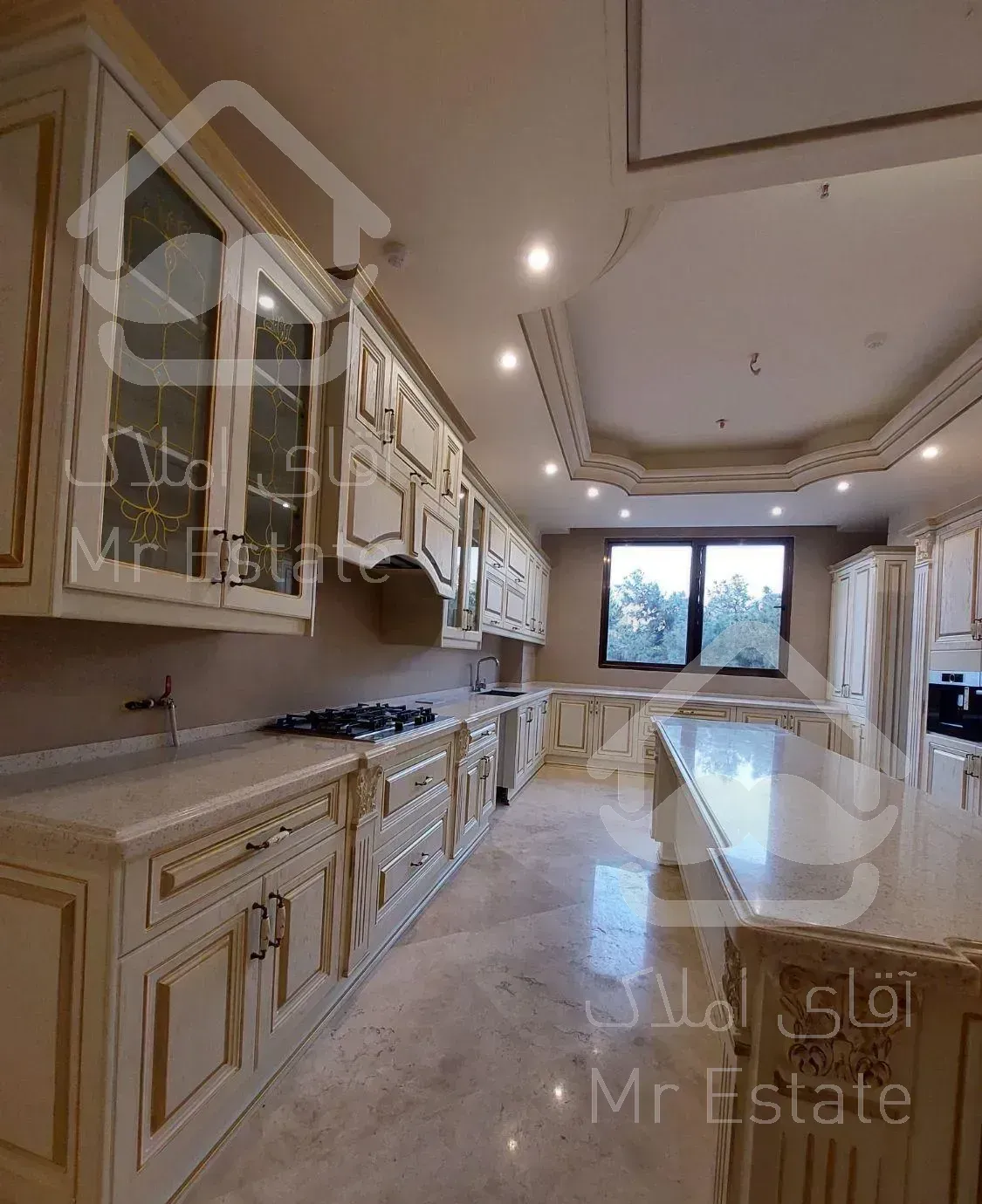 آپارتمان ۲۵۰ متر سه خواب تک واحدی دو پارکینگ