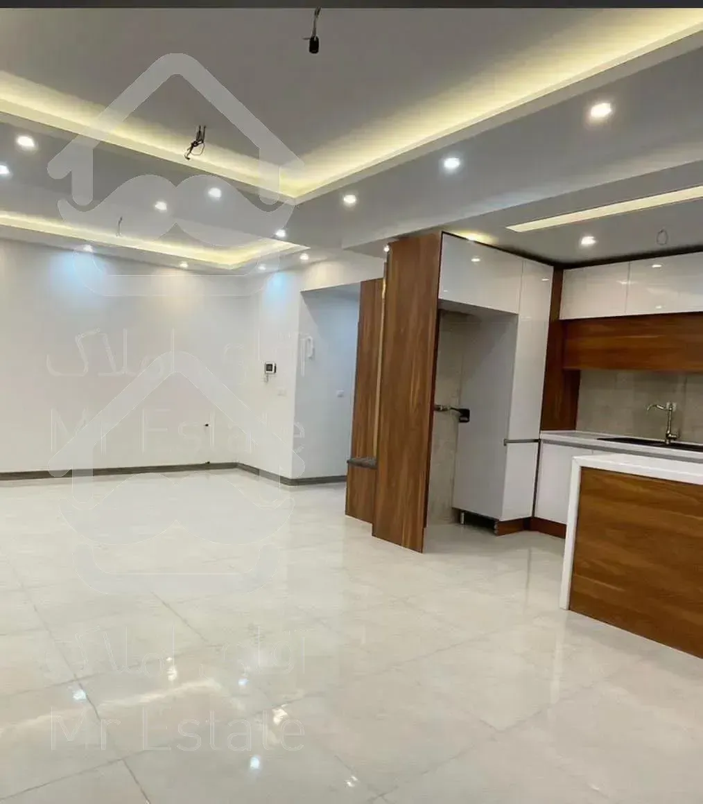 آپارتمان ۱۱۰ متری /طبقه آخر/ویو ابد